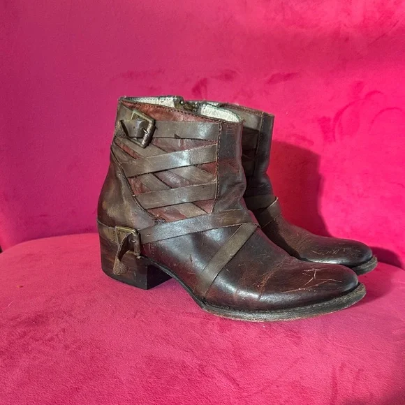 Freebird by Steven Brown Ankle Boots - Picture 1 of 7